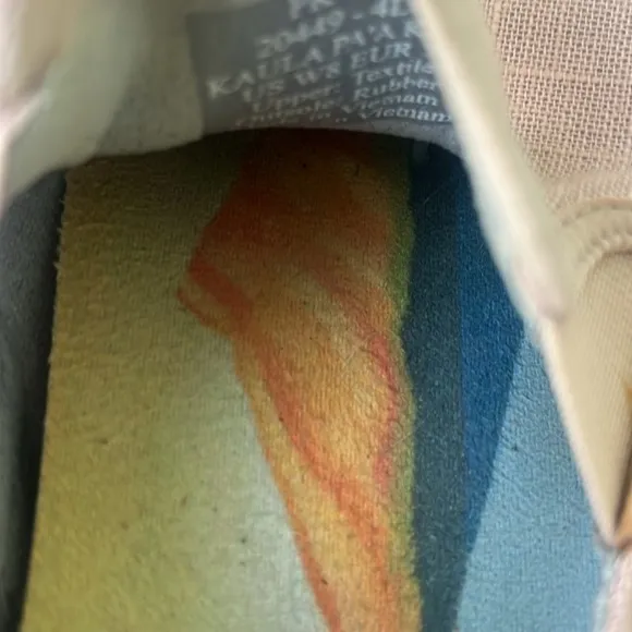EUC OluKaui Kaula Pa’a Kapa rose sea salt slip on espadrilles size 8