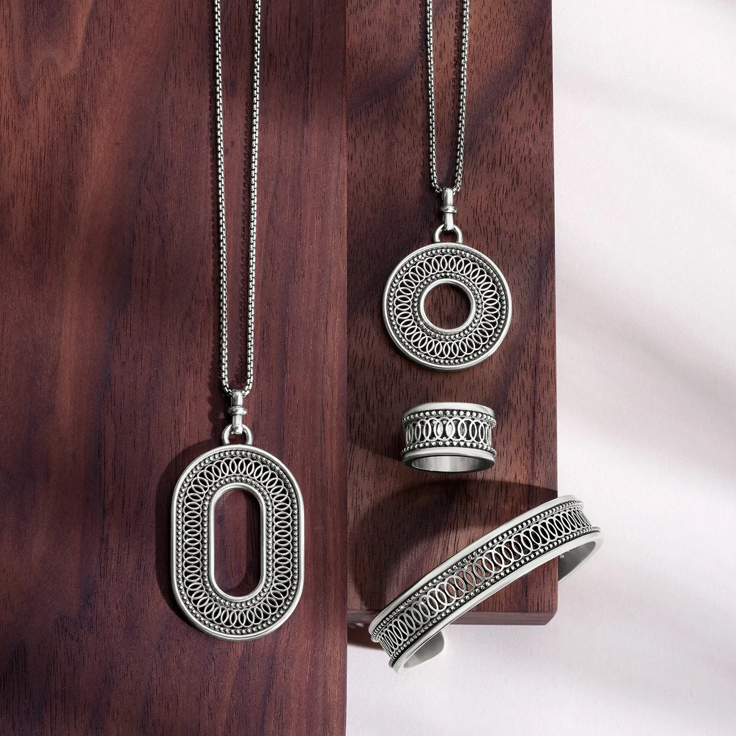 Ferrara Siena Oval Necklace - JM7597