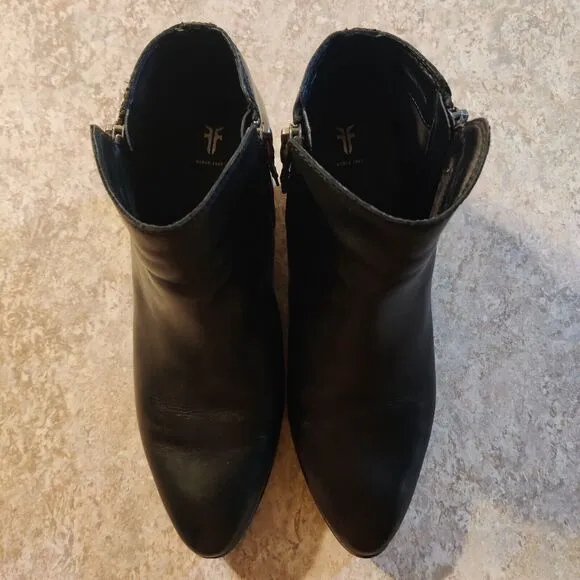 Frye Boots Judith Women's Size 9 M Black Leather Western Double Zip Booties