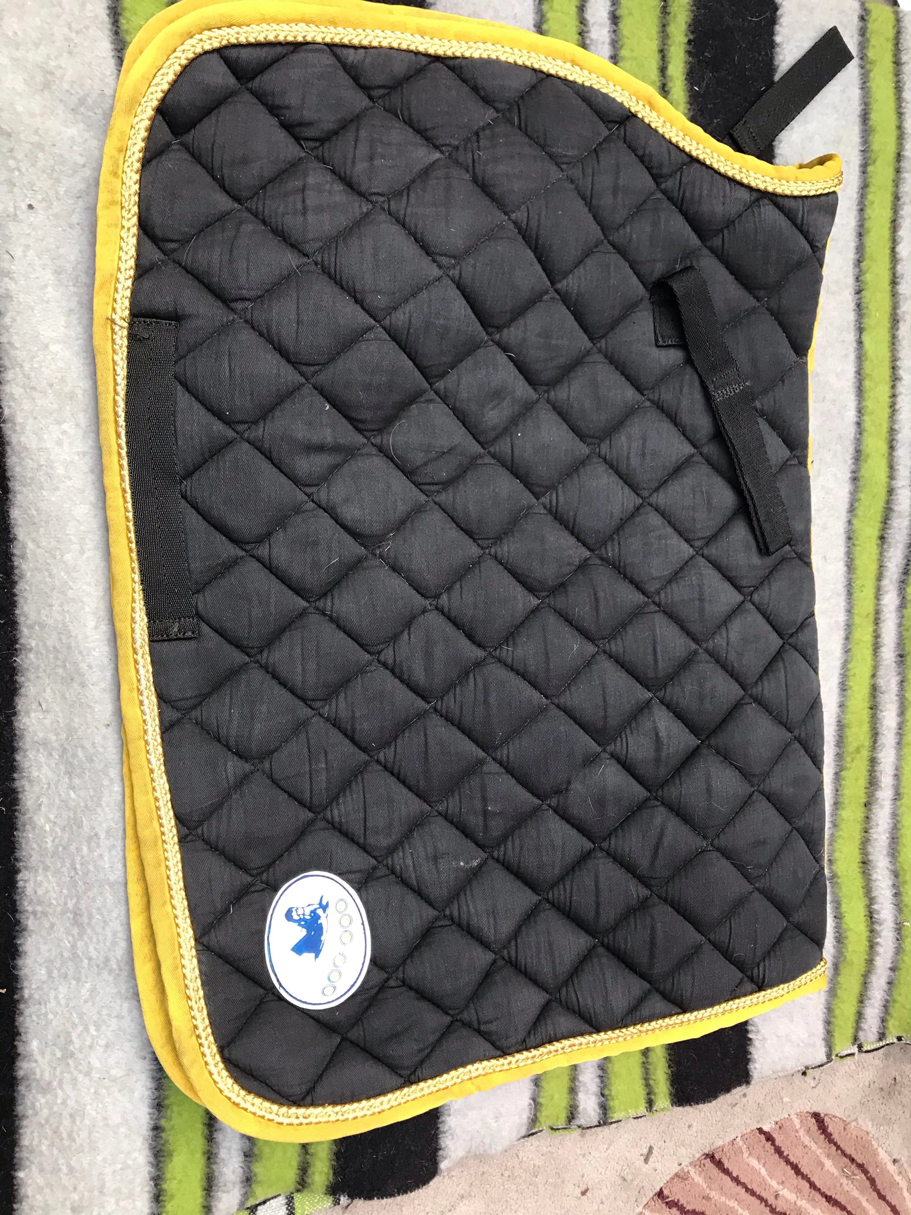 gee tac navy saddle cloth with a gold/ yellow trim cob size FREE POSTAGE