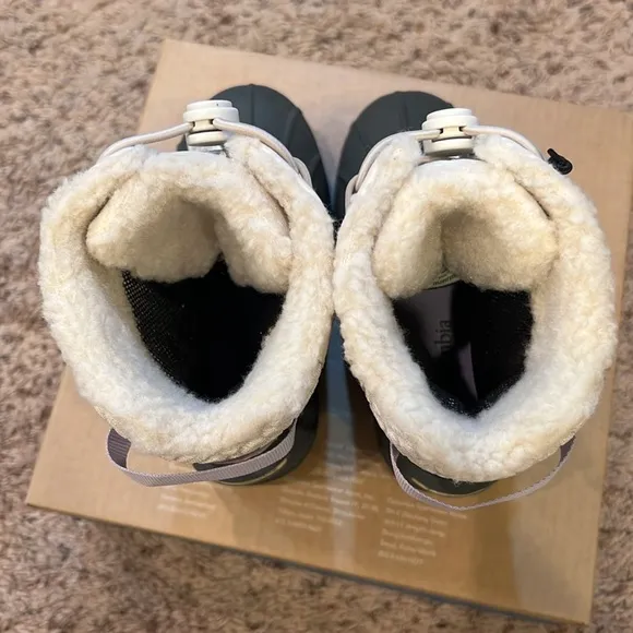 Girls Columbia Bugaboot Celsius Snow Boots