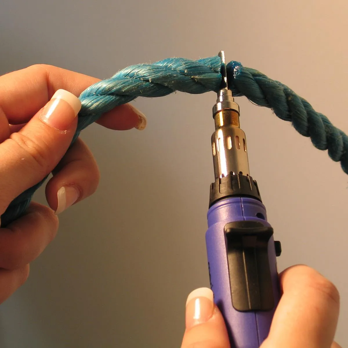 Handheld Rope Cutting Tool
