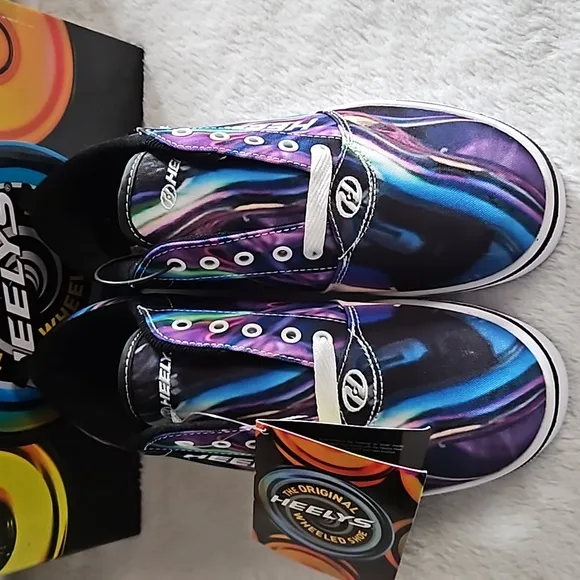 Heelys Multi Print Galaxy Wheeled Sneaker Shoe
