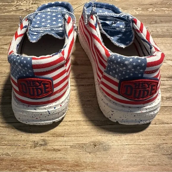 Hey Dude Wally Youth Patriotic Stars And Stripes Unisex Shoes Y3-L4 USA NWT