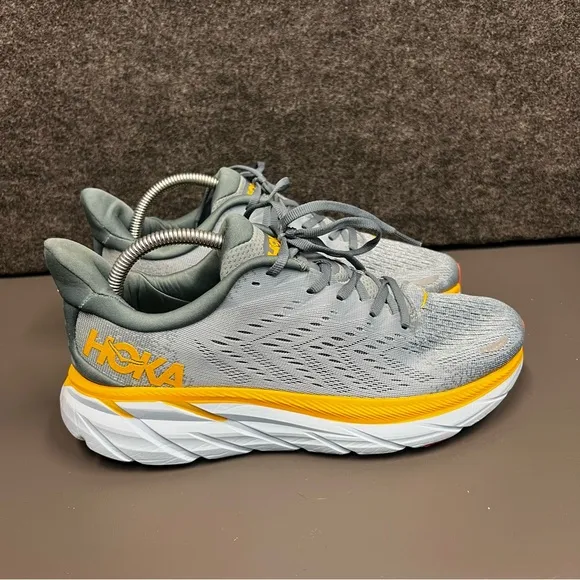 HOKA ONE ONE Clifton 8 Mens Running Shoes Size 8.5