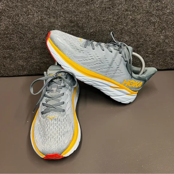 HOKA ONE ONE Clifton 8 Mens Running Shoes Size 8.5