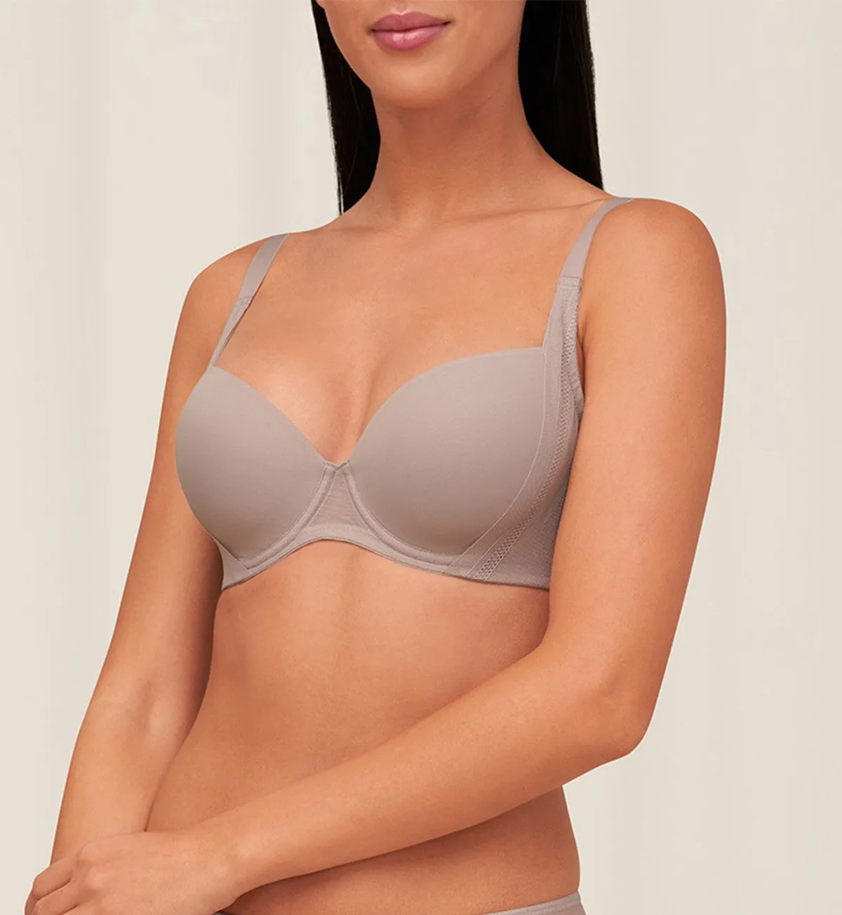 INVISIBLE INSIDE-OUT DELICATE WIRED PADDED BRA