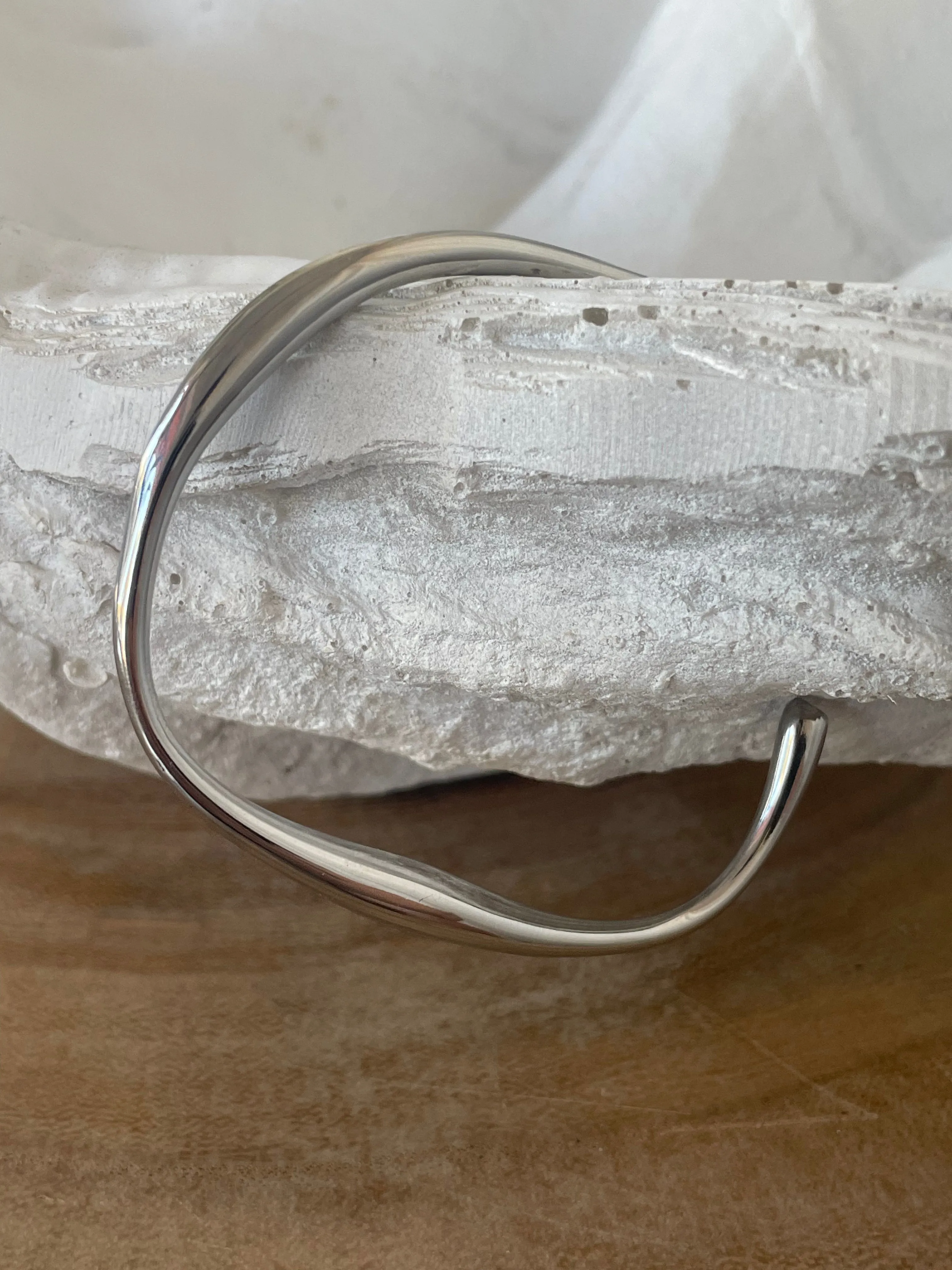 Isla Cuff Bangle Silver