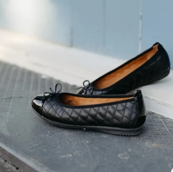 Josef Seibel Pippa 76 Black Quilted Ballet Flats