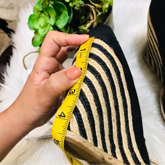 Kate Spade Wedge Espadrilles Closed Toe Sz8
