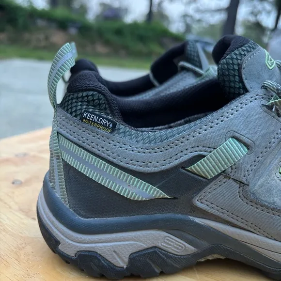 Keen Targhee II Low WP Women’s Size 11 Bleacher/Duck Green Hiking Shoes