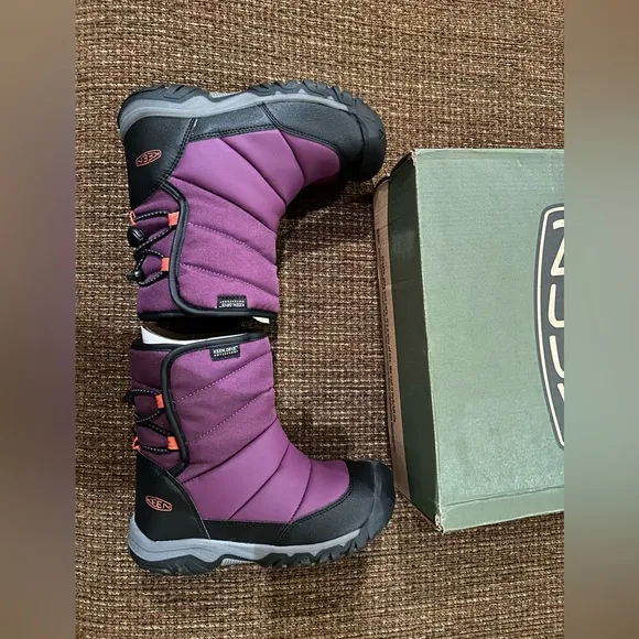 KEEN youth Puffrider Waterproof Boots