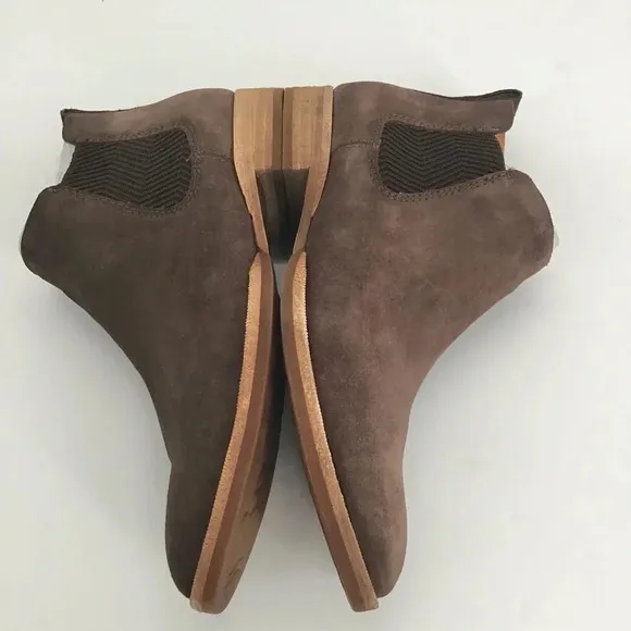 Kork-Ease Women’s Kit Chelsea Boot Brown Suede Casual Winter NWOT Size 7