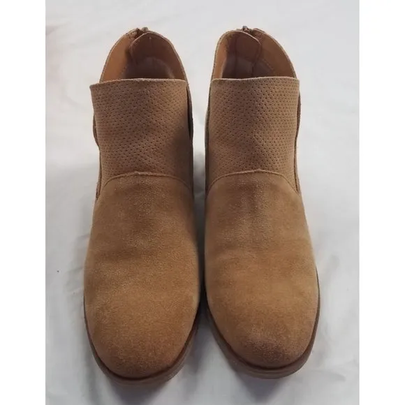 Korks Women's Sz. 8 Maldon Suede Tan Ankle Booties Stacked Heel