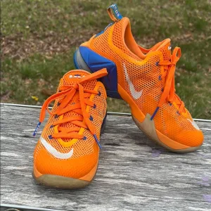 LEBRON JAMES XII TWELVE LOW,youth  size 7, 744547-838  ORANGE &amp; BLUE ,