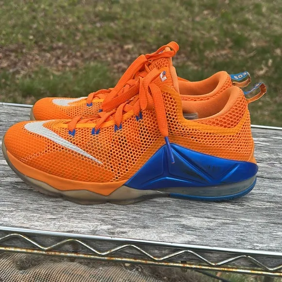 LEBRON JAMES XII TWELVE LOW,youth  size 7, 744547-838  ORANGE &amp; BLUE ,