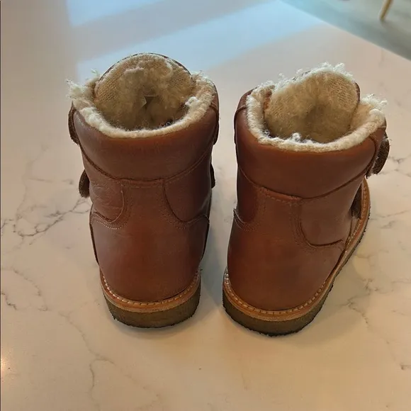 Light Brown Ankle High Boots with Plush Lining