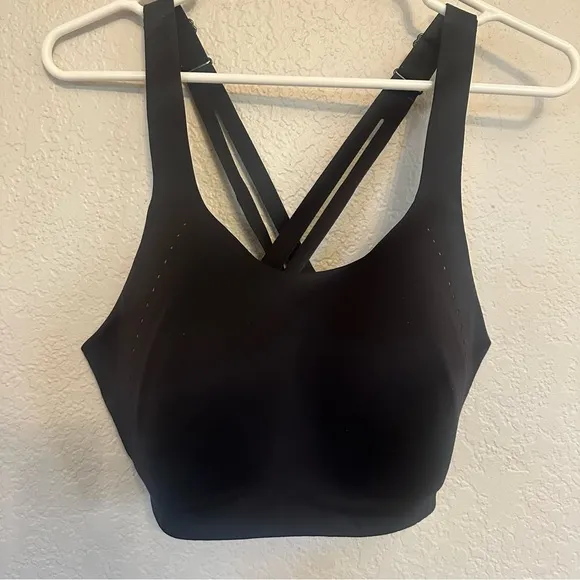 Lululemon Air‎ Support Bra in Black Size 38D