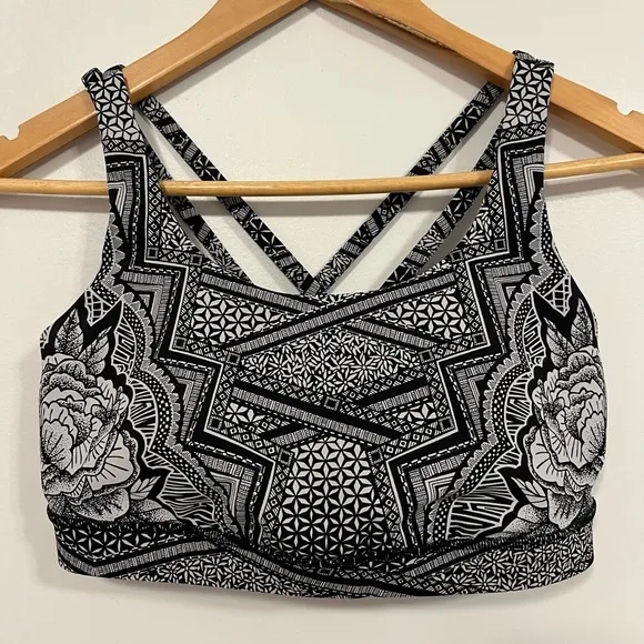 Lululemon Energy Bra Inked Energy Bra Ice Grey Black 8