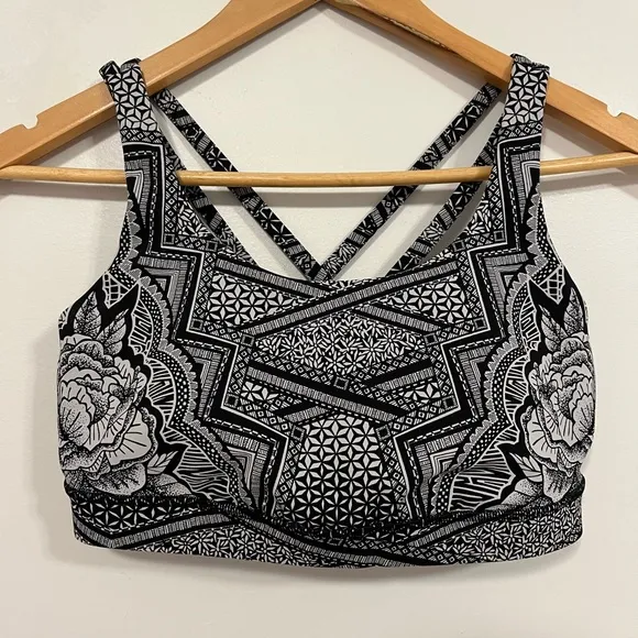 Lululemon Energy Bra Inked Energy Bra Ice Grey Black 8