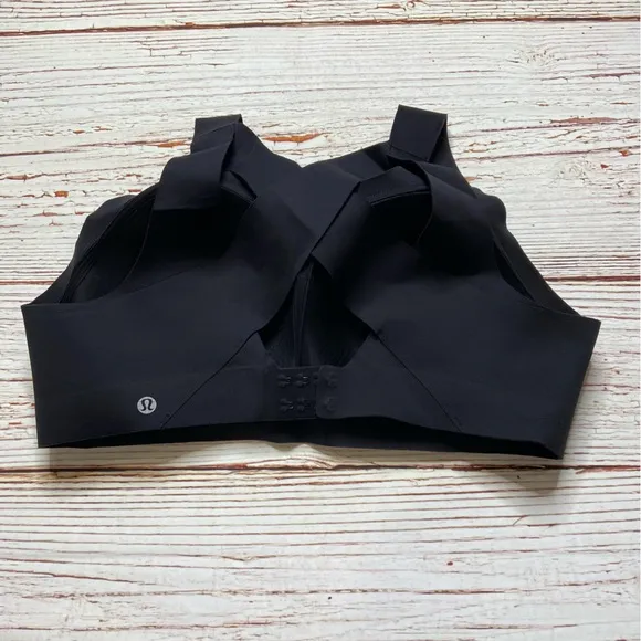 Lululemon Enlite Bra In Black Sz 38D