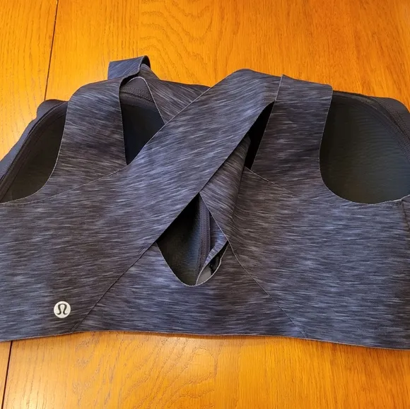 Lululemon Enlite Front-Zip Bra Gray white Multi Sports Bra