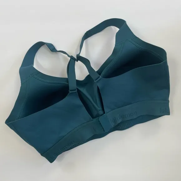 LULULEMON Fine Form Bra in Bermuda Teal Size 34DD Yoga Running Sport Seamless