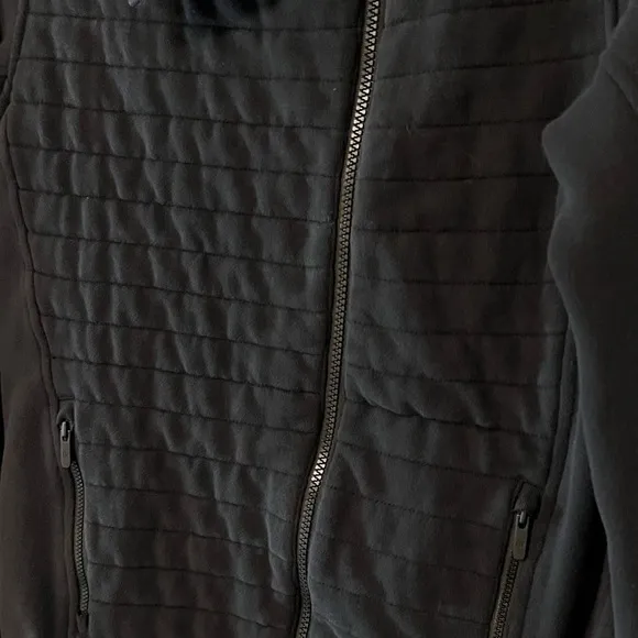 Lululemon Fleece To Be True Jacket Black 2 quilted