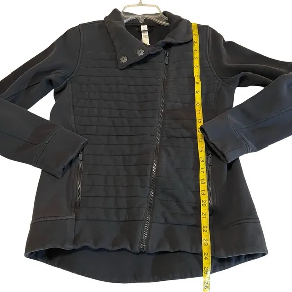 Lululemon Fleece To Be True Jacket Black 2 quilted