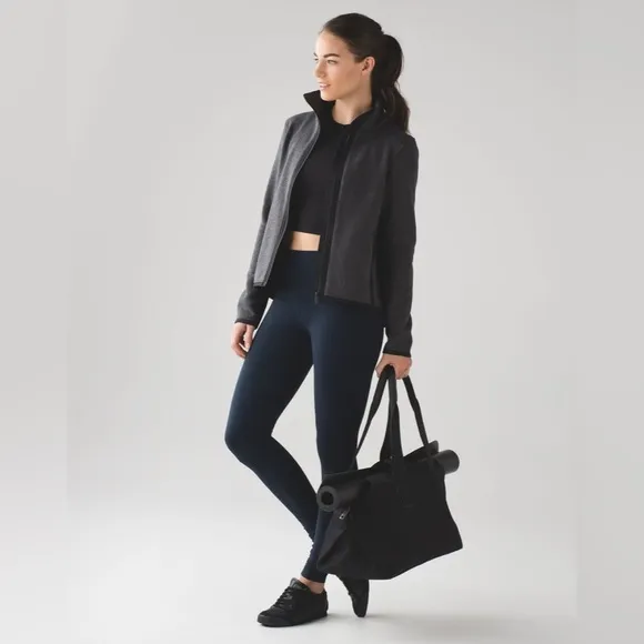 Lululemon Its Fleecing Cold Zip UpHeathered Black / Black