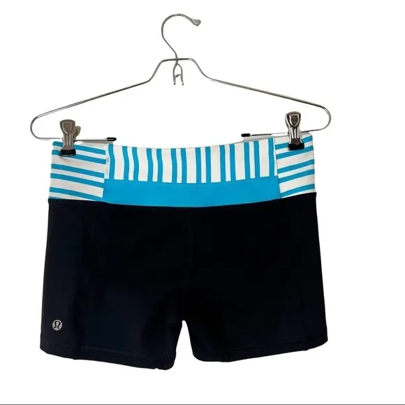 Lululemon Run - Fast Track Short (Black/Twin Stripe Spry Blue)