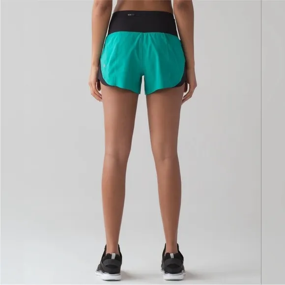 Lululemon |‎ Smooth Stride High-Rise Short 3.5&quot; | Viridian Green/Black | Size 8