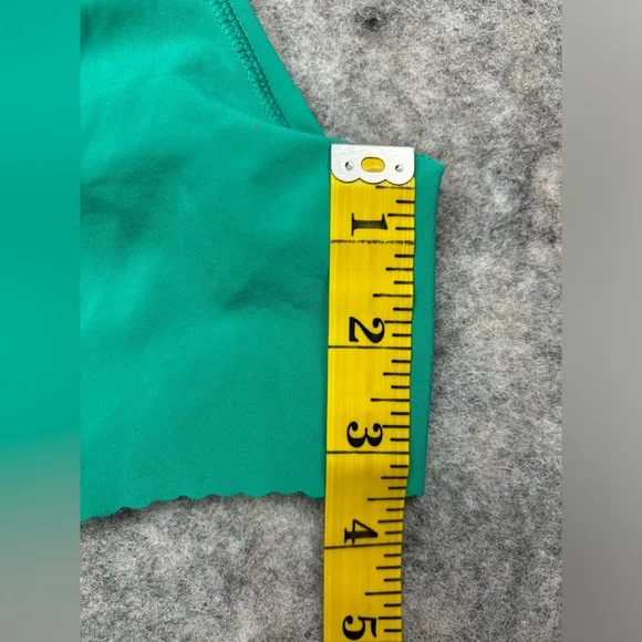Lululemon |‎ Smooth Stride High-Rise Short 3.5&quot; | Viridian Green/Black | Size 8