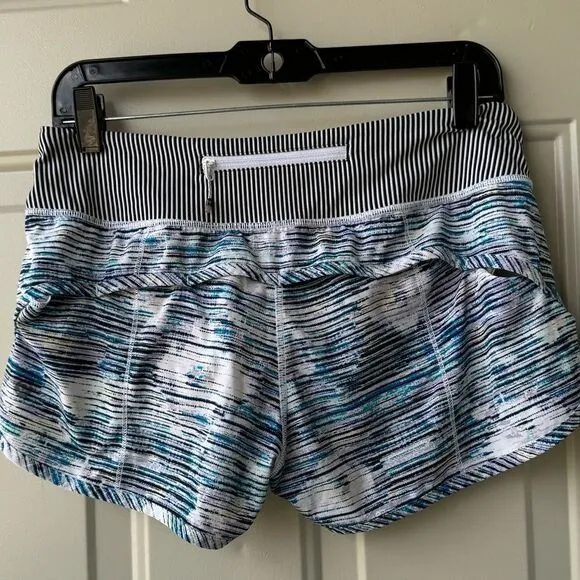 Lululemon Speed Shorts Women’s Size 6 Blurry Belle Blue Purple Black Striped Run