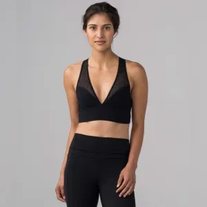 Lululemon Twist &amp; Train Bra in Black Size 4