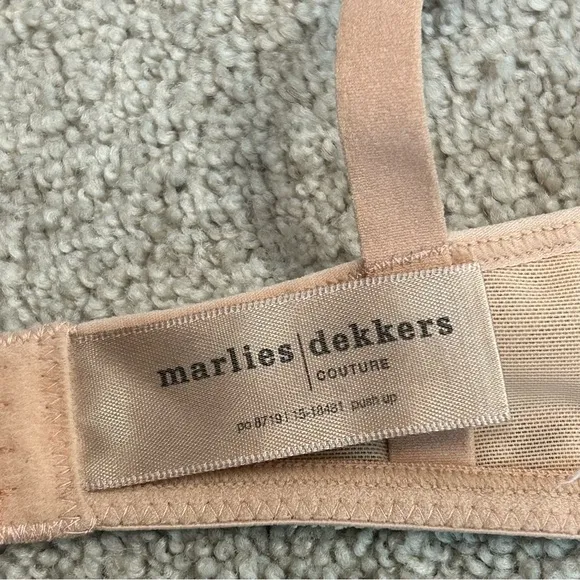Marlies Dekkers lace snake print studded padded push-up bra Sz 34D