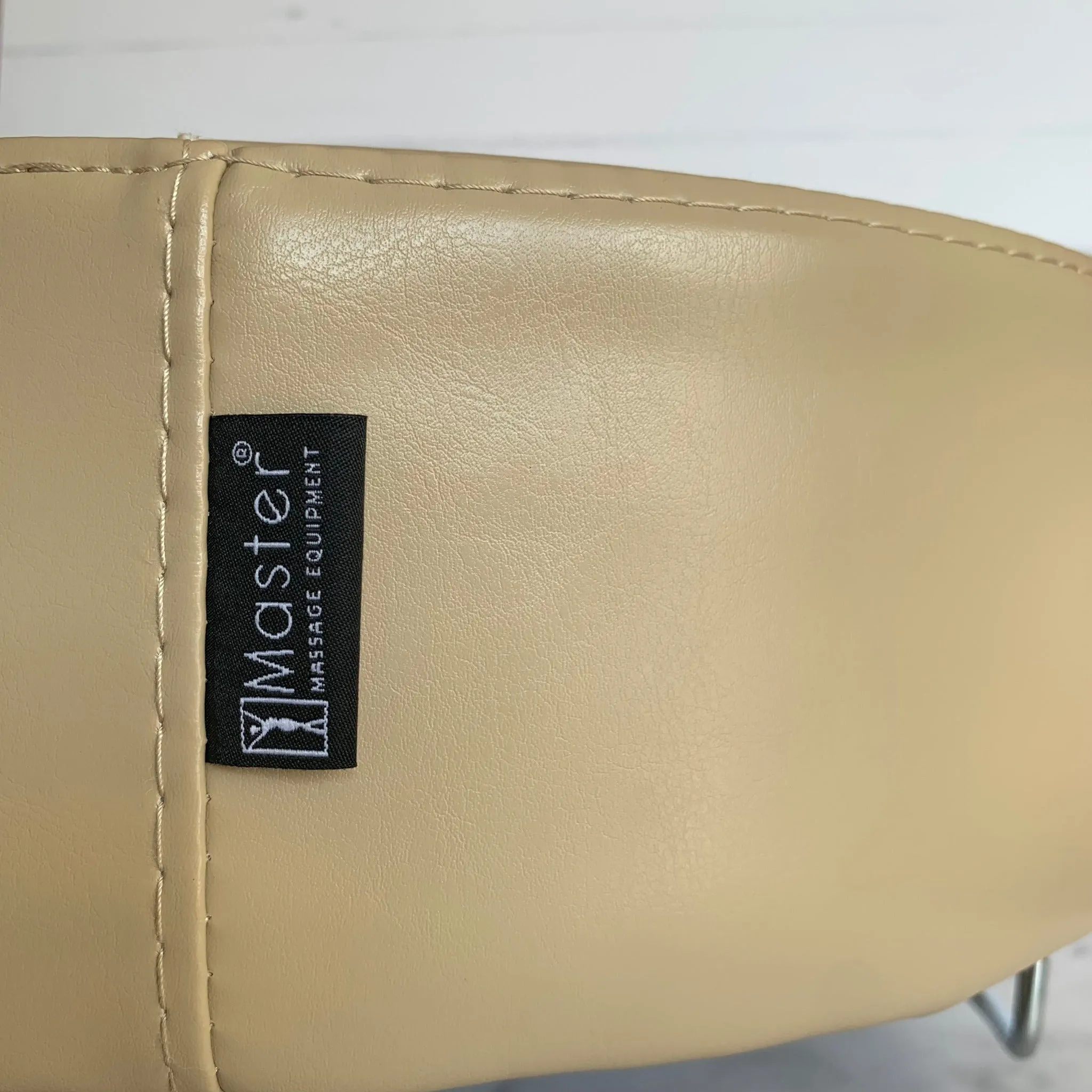Master Massage The Glider™ - Pneumatic Rolling Stool