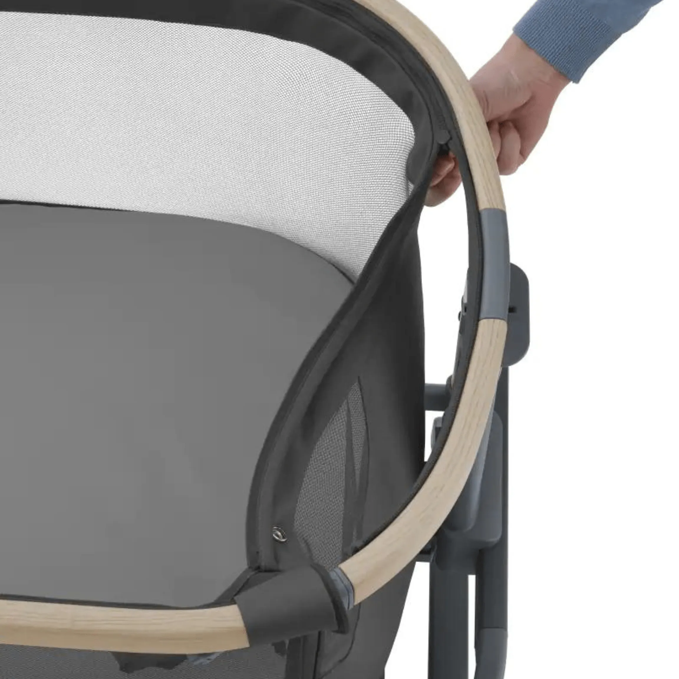Maxi-Cosi Iora Air Bedside Crib - Beyond Graphite