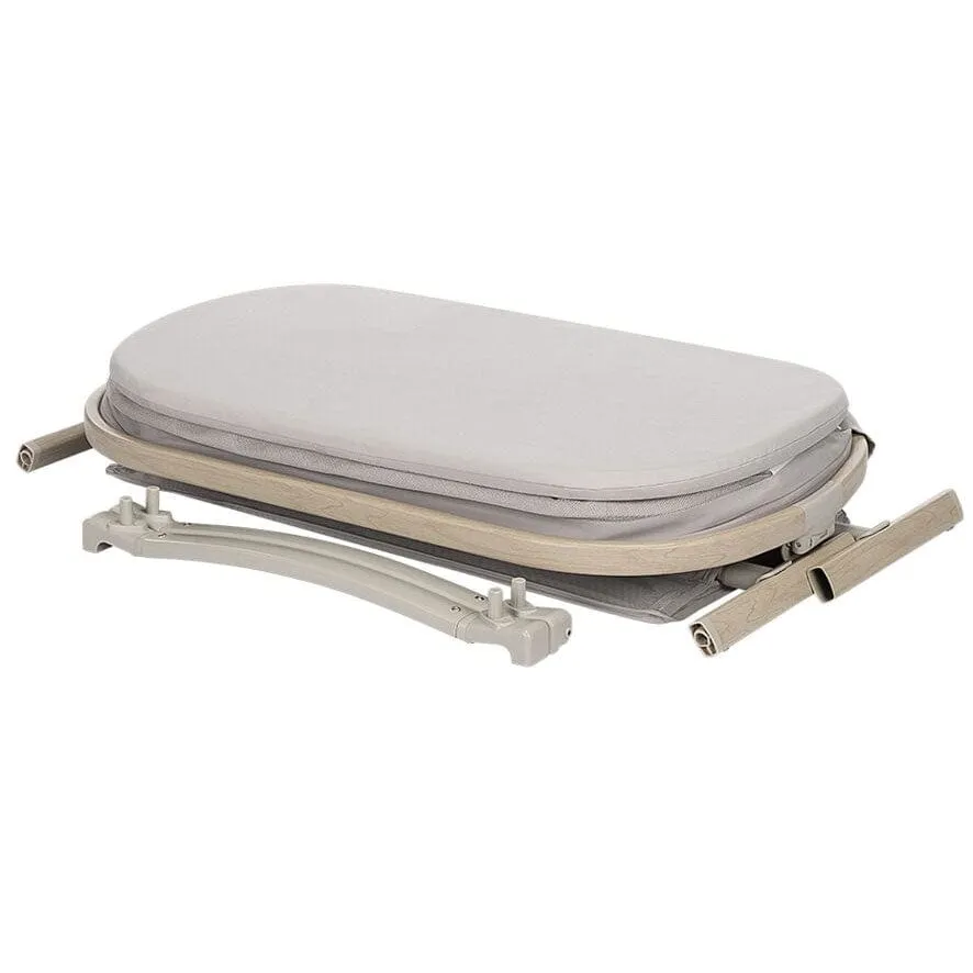 Maxi-Cosi Iora Air Bedside Crib in Classic Beige