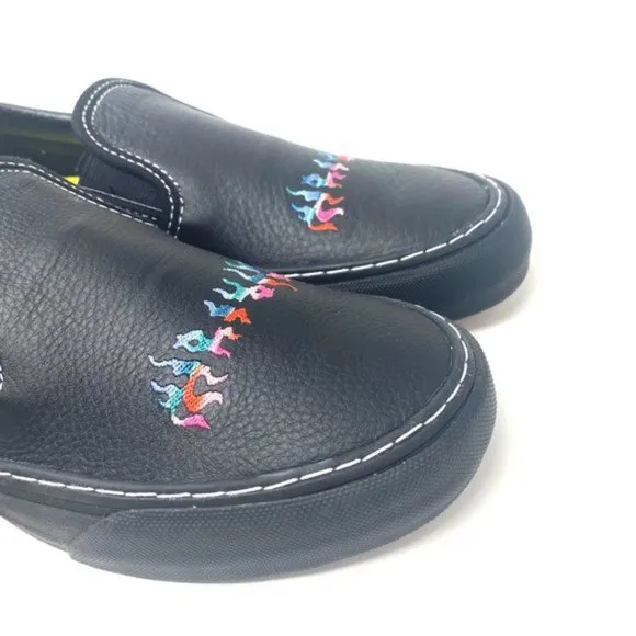 💖MEGA SALE💖NEW VANS Classic Slip On  Black Color Women s Flame SB VN0A3MUCN3H