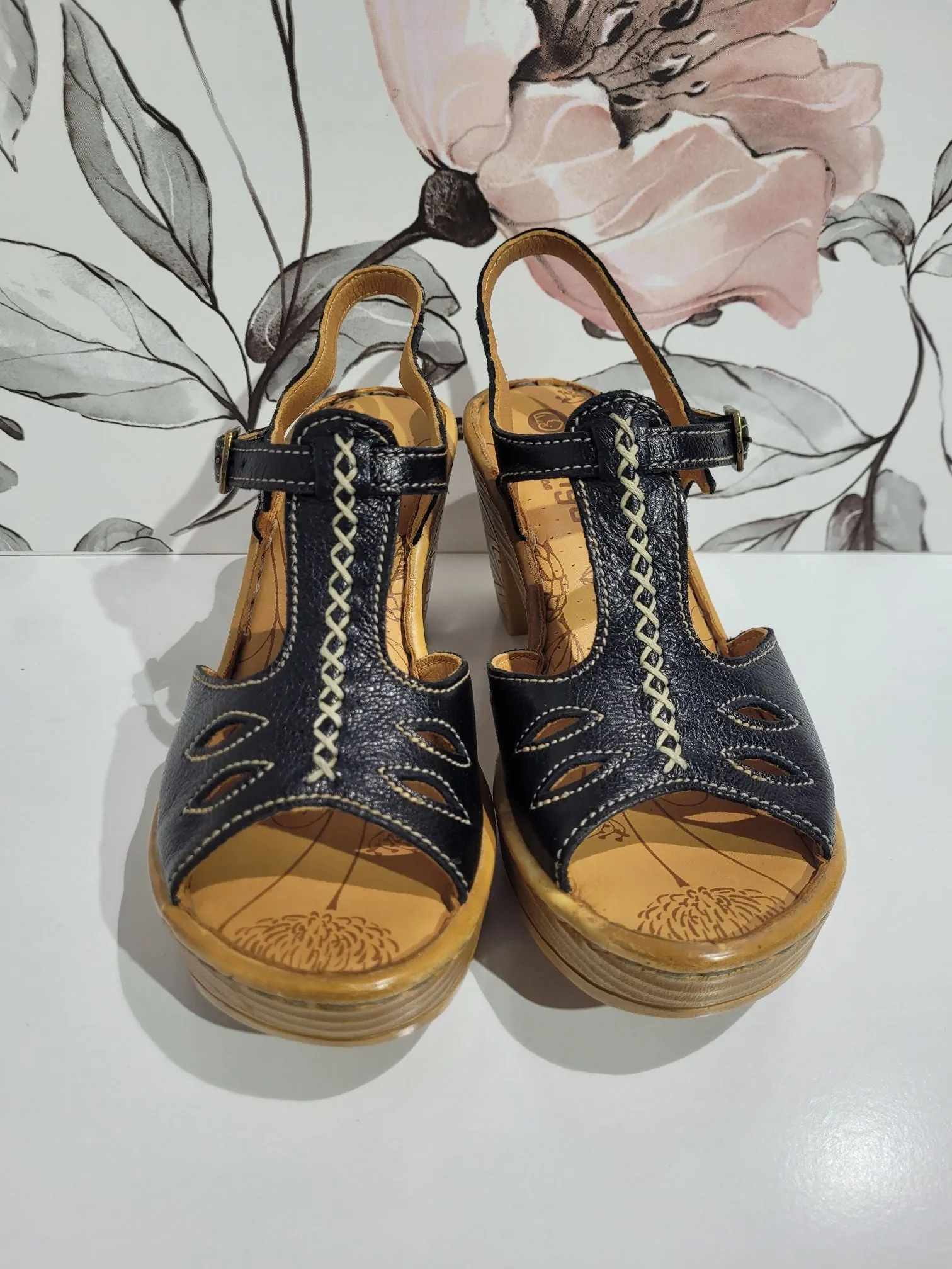 Mekleza Black Kayak by Tsonga