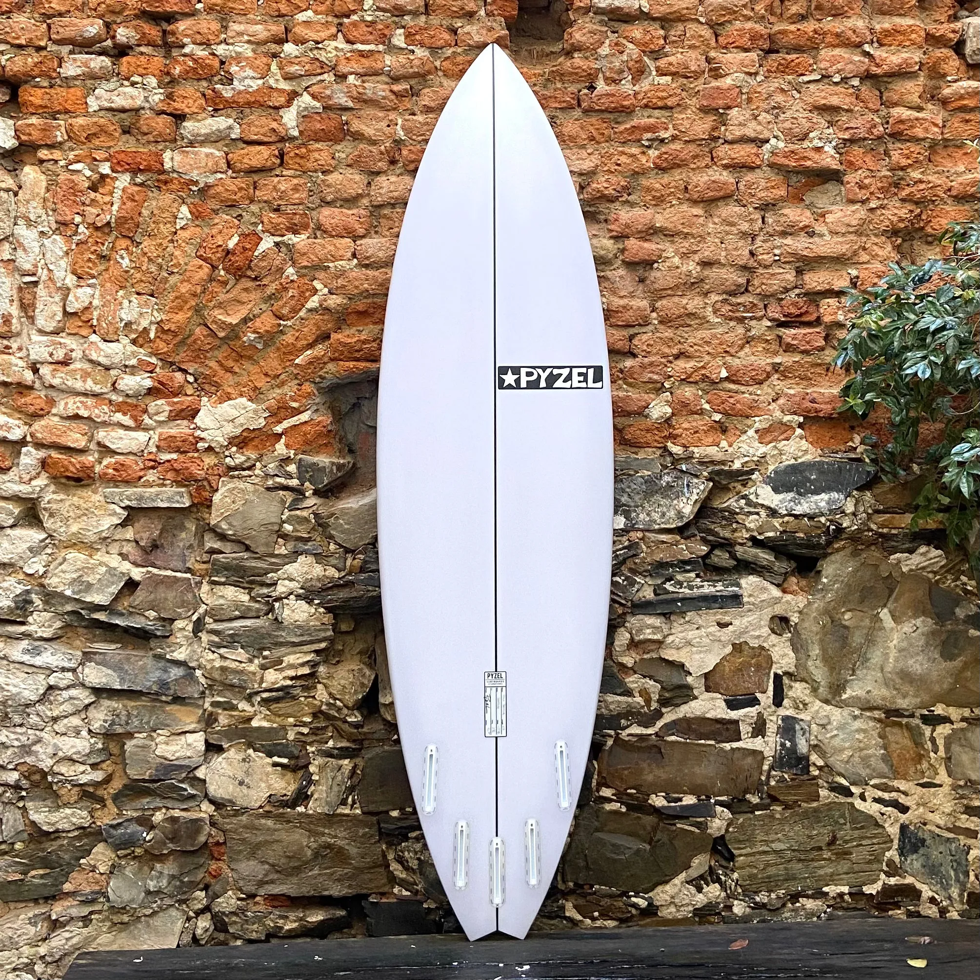MINI PADILLAC   6'4"	19 5/8"	2 3/4"	34.30L