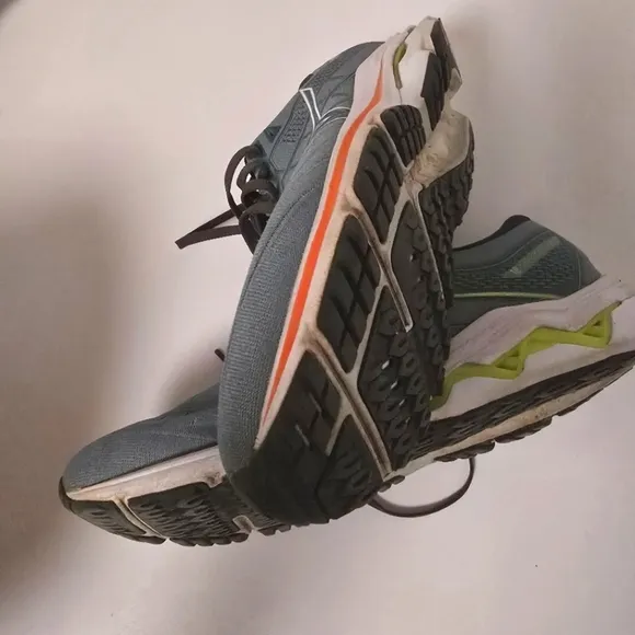 Mizuno Wave Inspire 18 Stability Running Shoe Men Size 10
