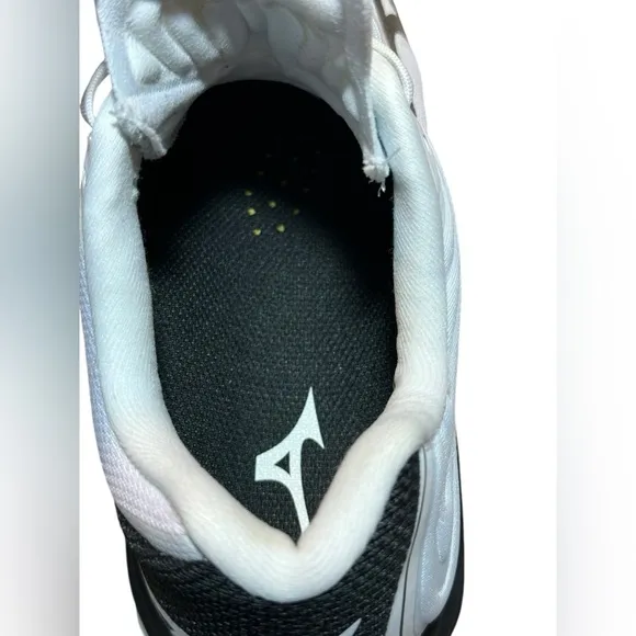 Mizuno Wave Lightning Z6 Volleyball Shoes 9