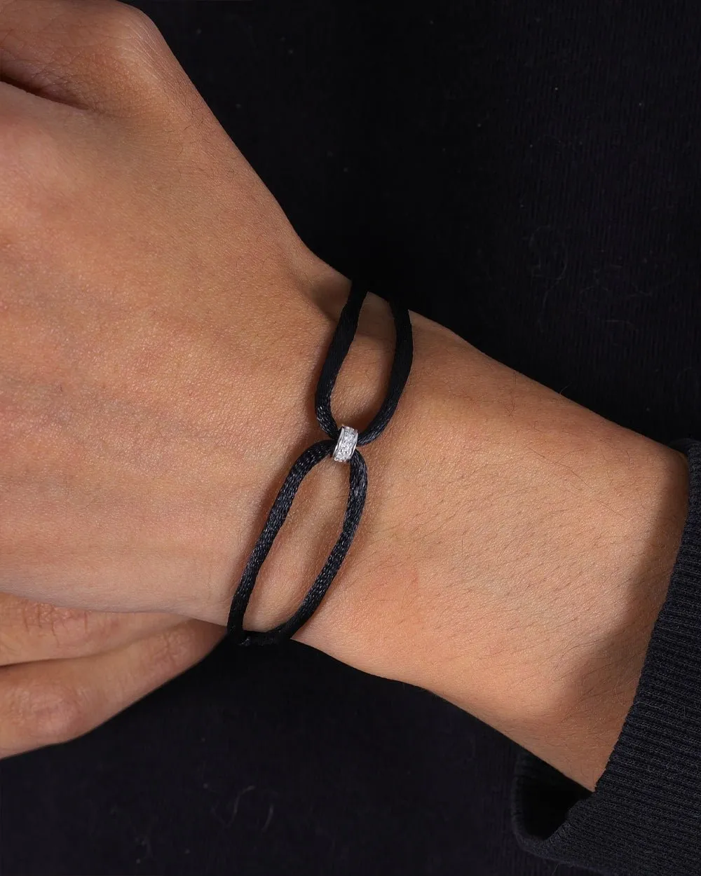 MOISSANITE THICK INFINITY RING CORD BRACELET 925.