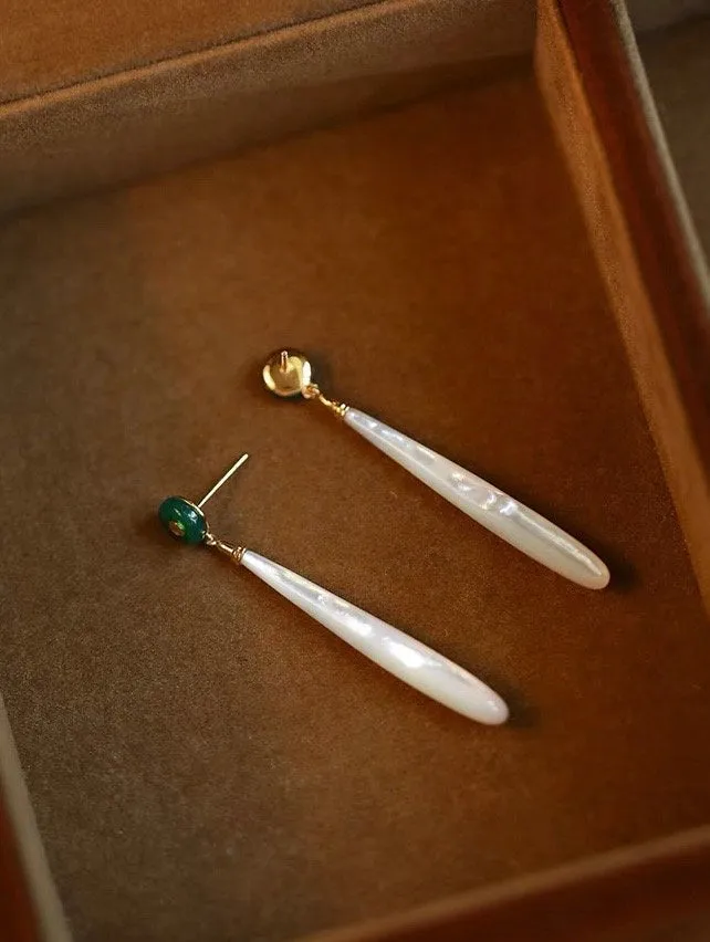Mother of Pearl Teardrop Vintage Earrings