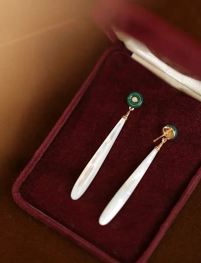 Mother of Pearl Teardrop Vintage Earrings