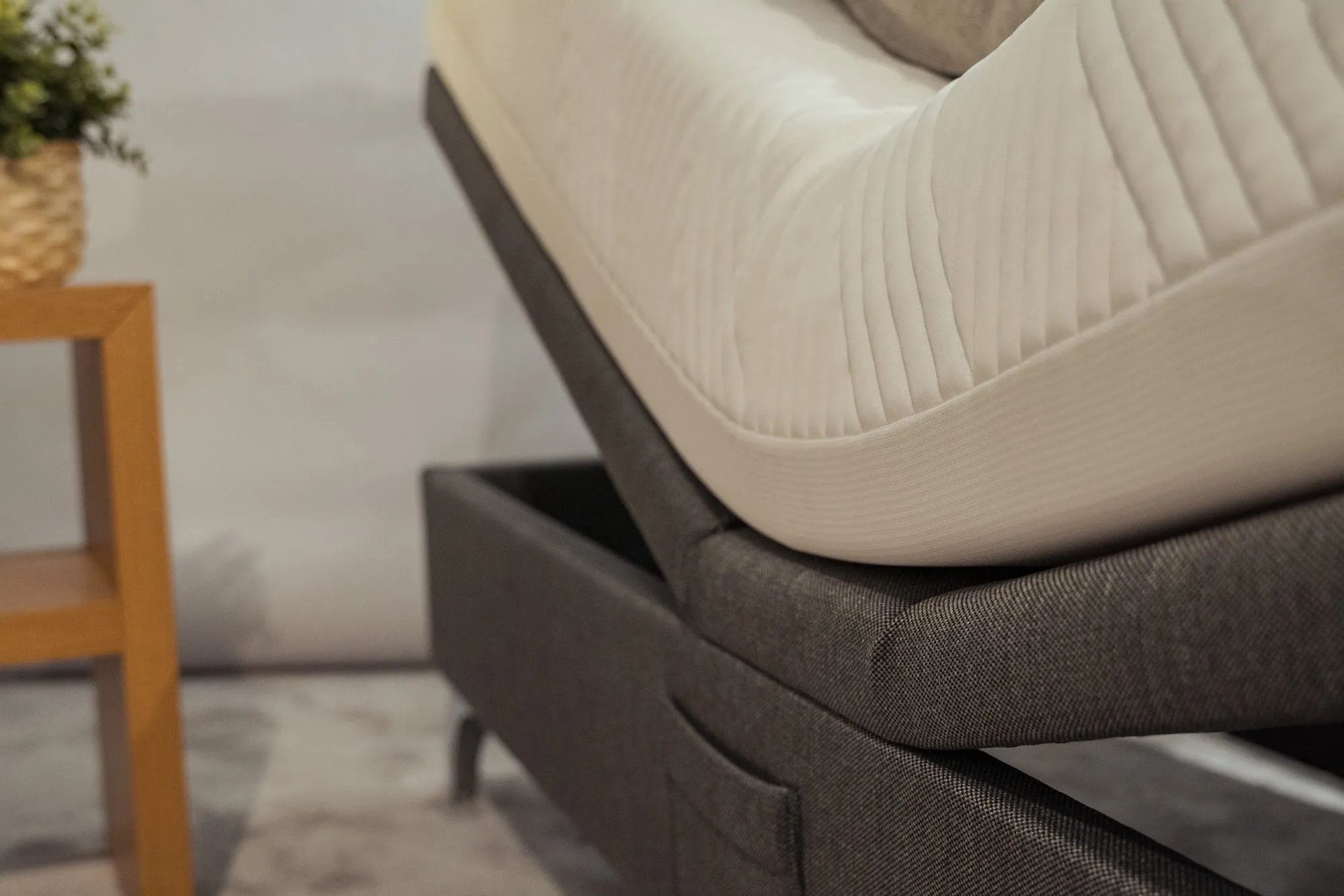 Neurosonic x Tempur bed set