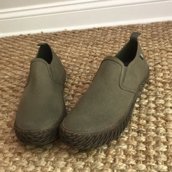 New: Hybrid Green Label Canvas Slip On Sneaker