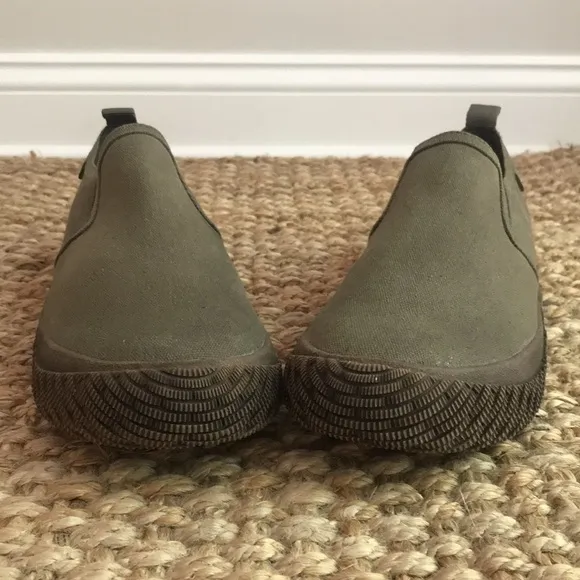 New: Hybrid Green Label Canvas Slip On Sneaker